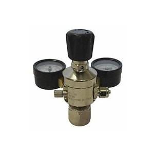 Riduttore di pressione con due manometri con attacco per bombola ricaricabile